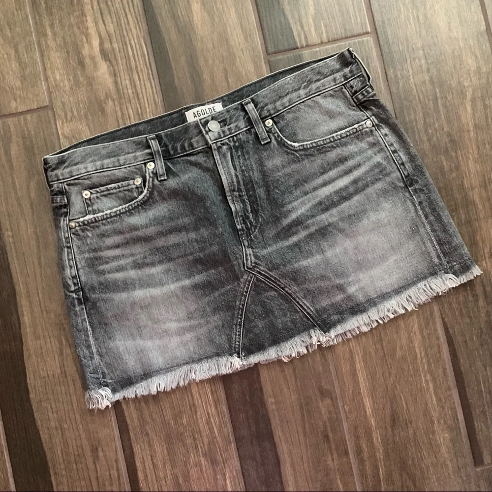 AGOLDE Jeanette Mini Skirt East Village Raw Hem Gray Sz 31